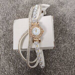 CCQ Women's Watch White Analog Double Banded Leather Quartz Stainless Steel Back